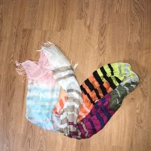 Multicolored CUTE GAP scarf!